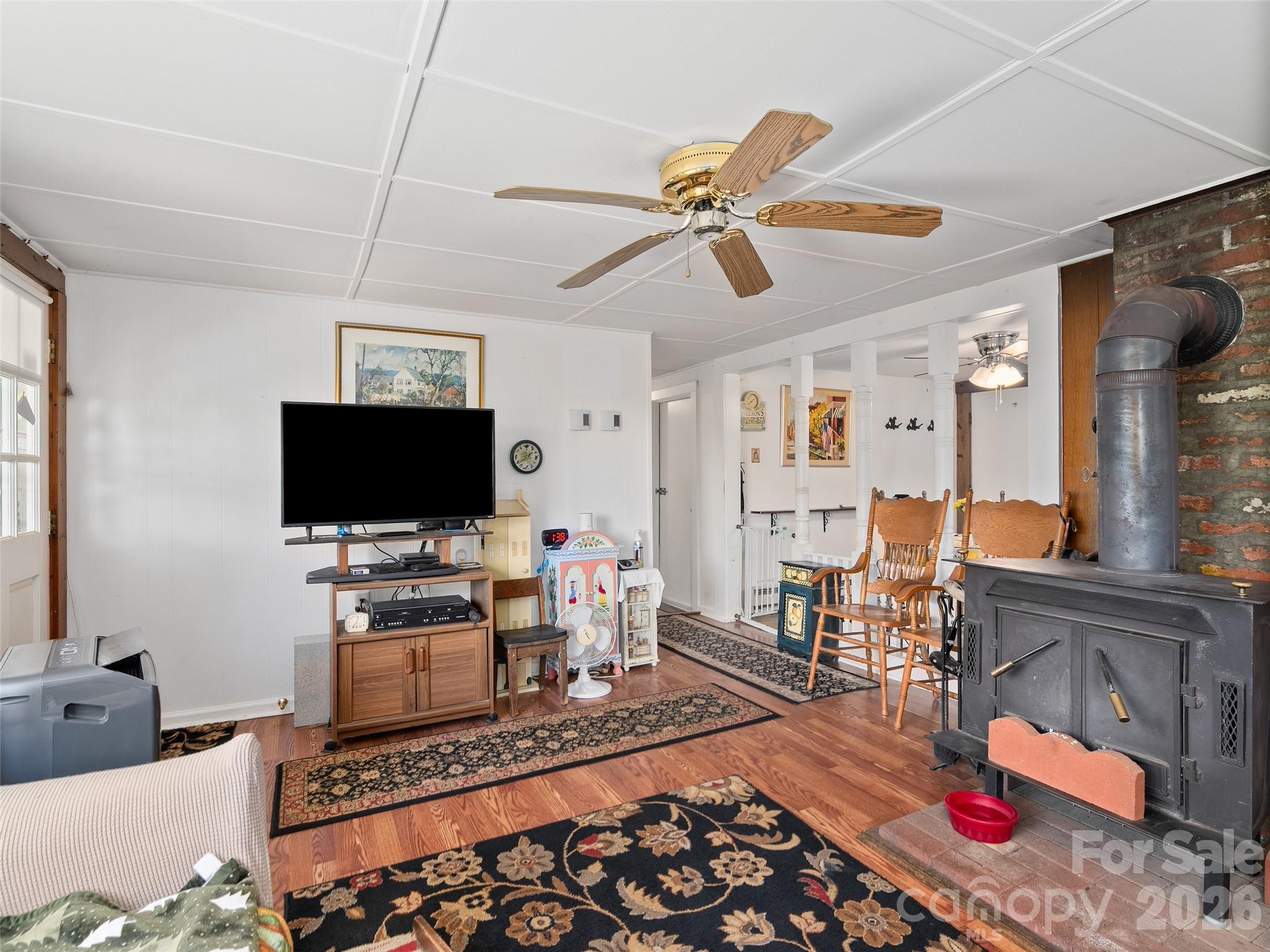 2426 Wesley Creek Road Clyde, NC 28721 - Photo 7 of 30