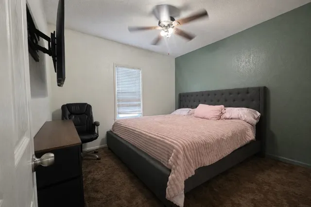 $79,500 | 1201 East Bond Street, Benton, IL 62812