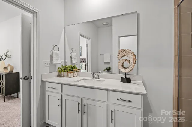 $432,400 | 5004 Cherry Gum Court, Unit 43, Matthews, NC 28105