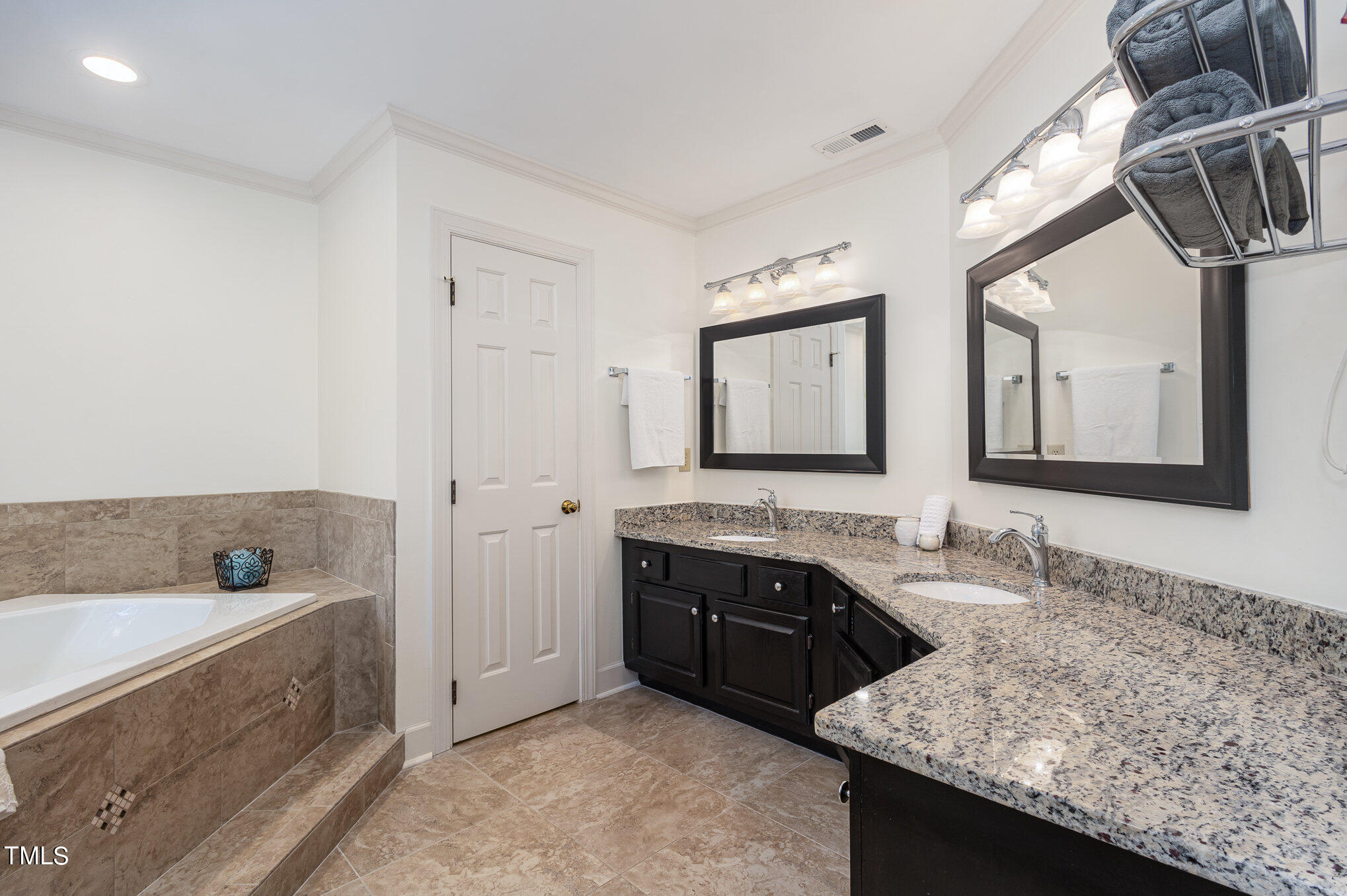 4108 Landfall Court Raleigh, NC 27613 - Photo 19 of 27 Primary Bathroom