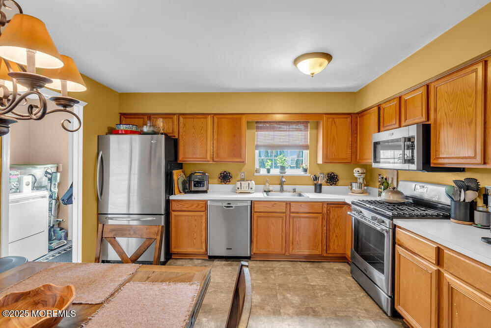 141 Docare Road Jackson, NJ 08527 - Photo 12 of 38 IMG_1978