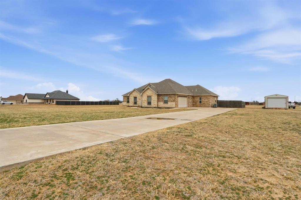 127 Purcell Lane Tuscola, TX 79562 - Photo 3 of 39