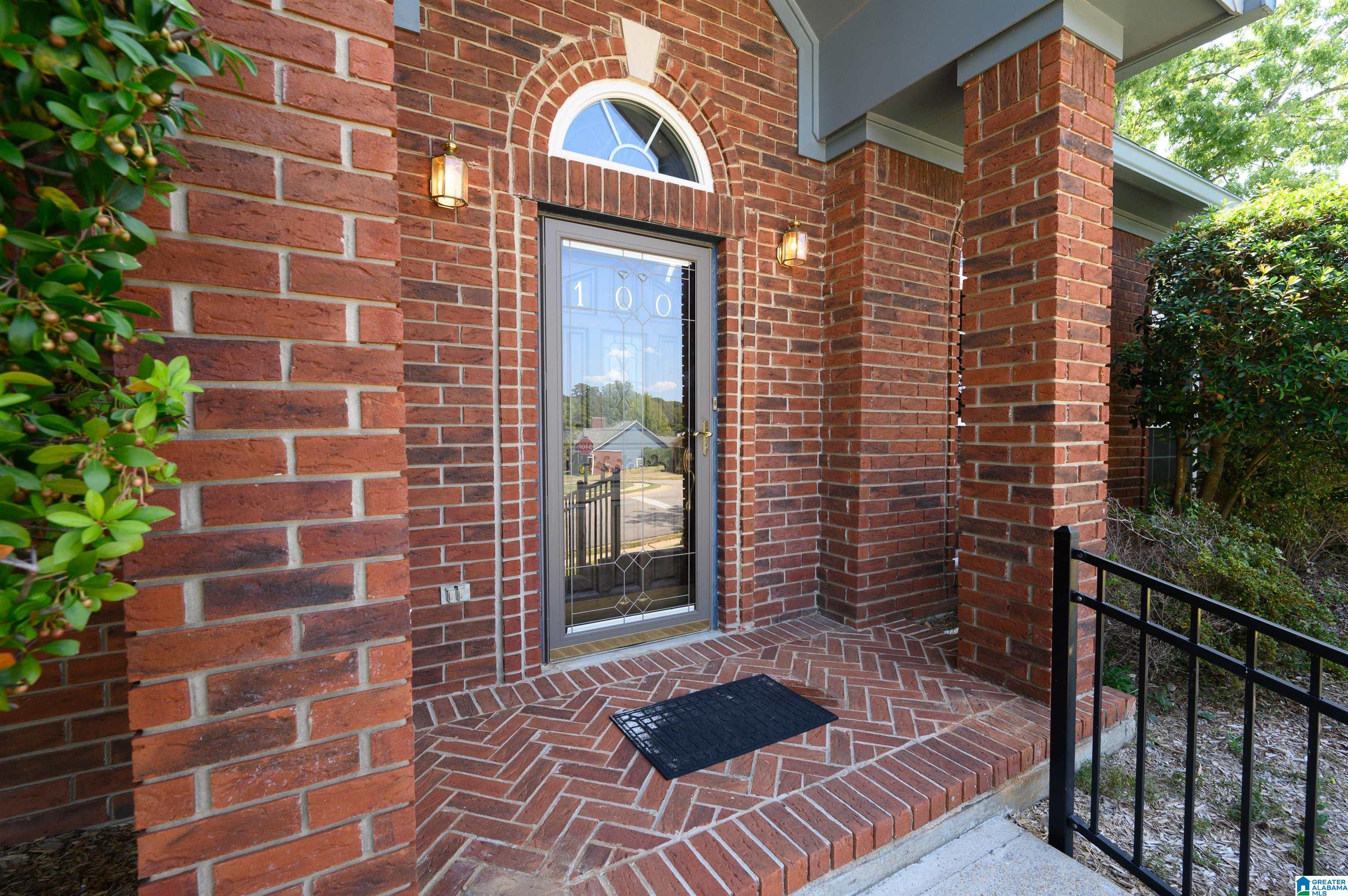 100 Braxton Way Pelham, AL 35124 - Photo 4 of 44