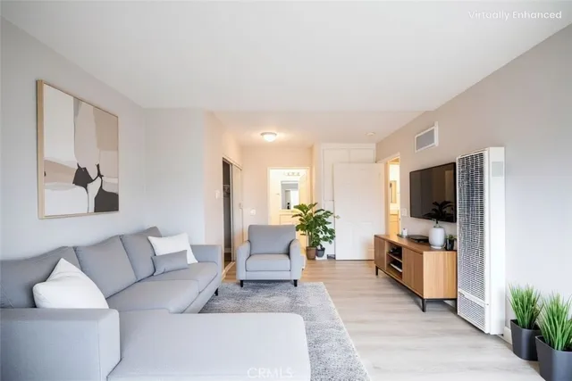 $365,000 | 868 East Alvarado Street, Unit 7, Fallbrook, CA 92028