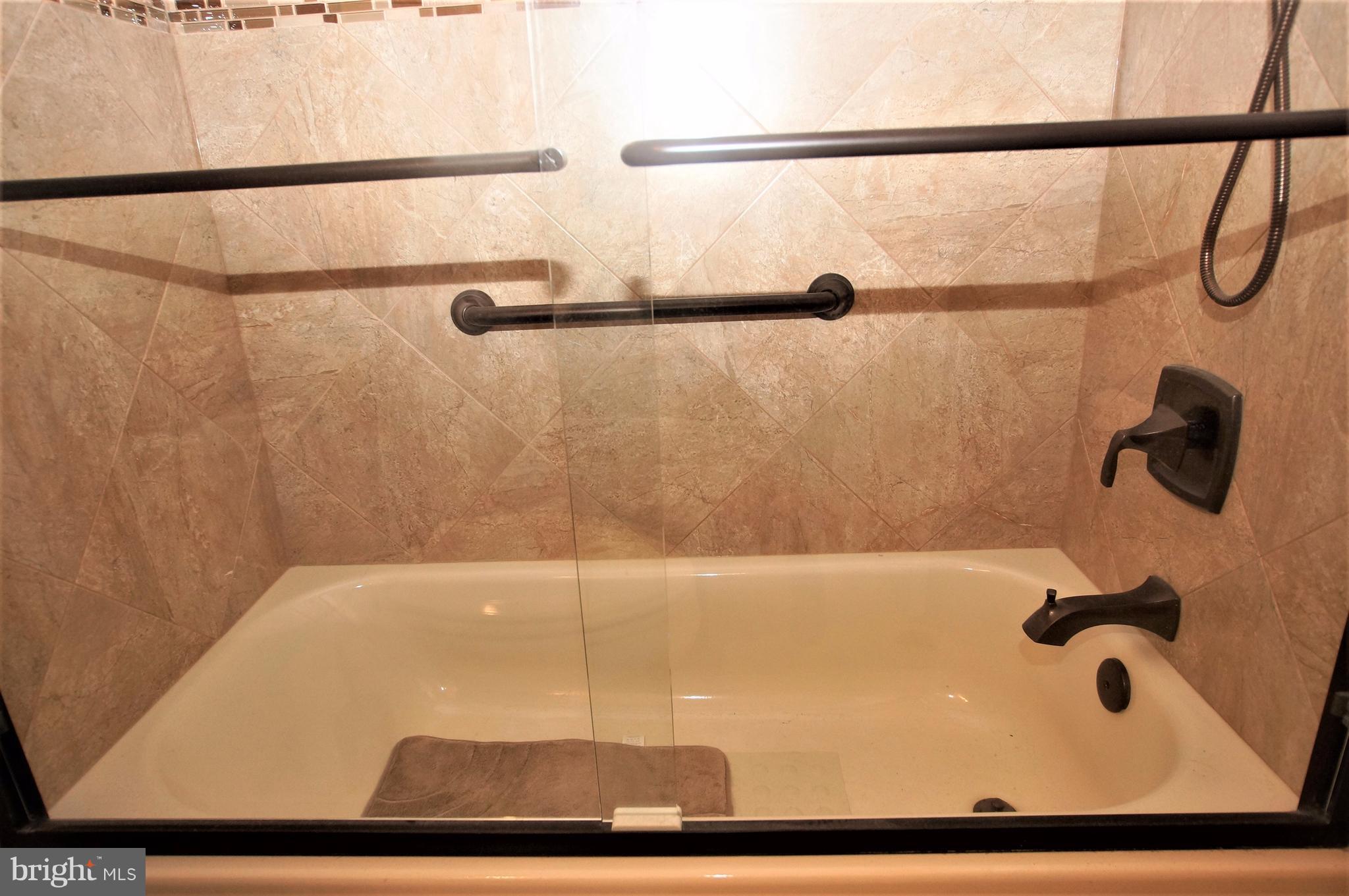 8504 Chervil Road Lanham, MD 20706 - Photo 16 of 30 Bath