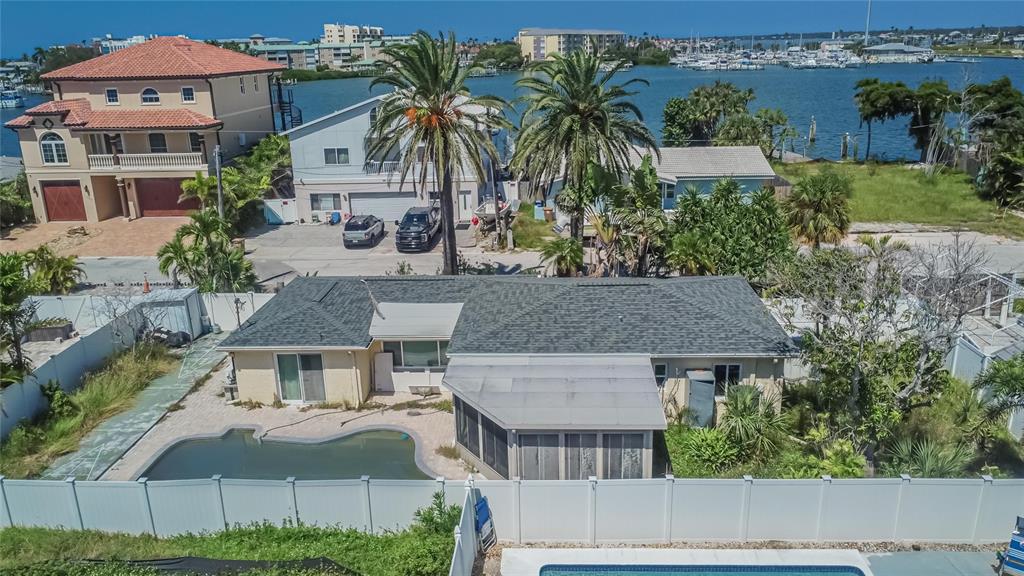 363 145th Avenue Madeira Beach, FL 33708 - Photo 6 of 29