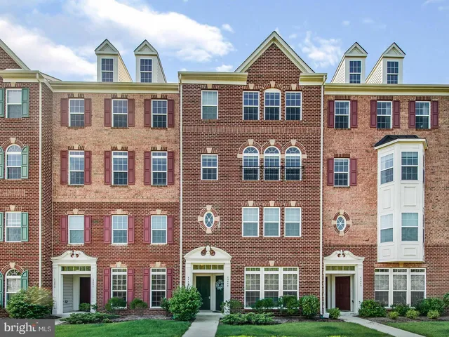 $2,949 | 43848 Artsmith Terrace, Ashburn, VA 20147