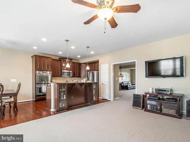 $2,949 | 43848 Artsmith Terrace, Ashburn, VA 20147