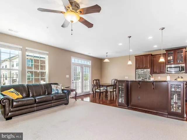 $2,949 | 43848 Artsmith Terrace, Ashburn, VA 20147