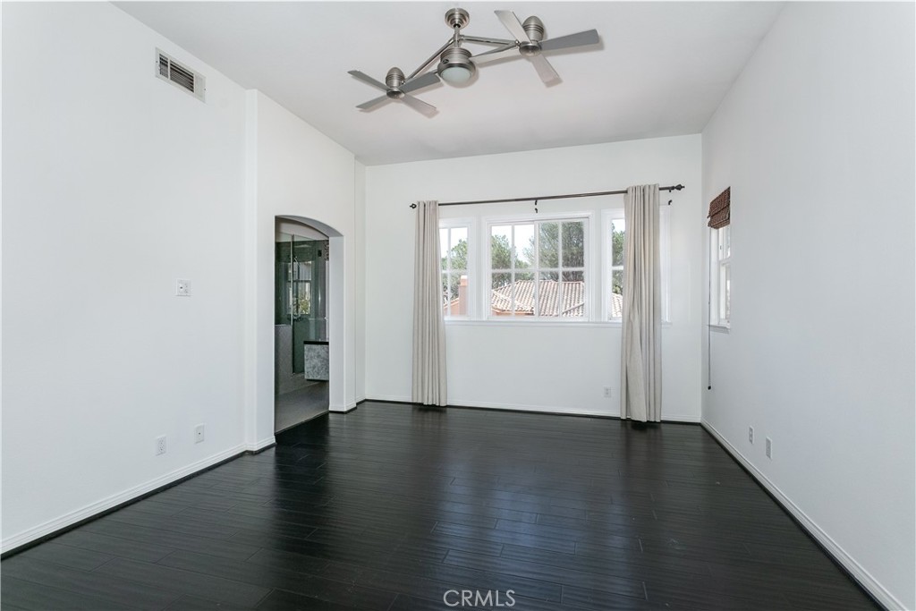 1175 Corte Riviera Camarillo, CA 93010 - Photo 18 of 33