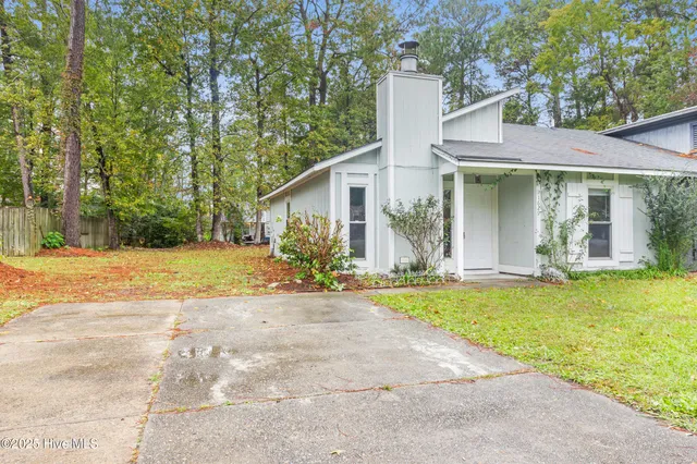 $1,100 | 1629 RaceTrack Road, New Bern, NC 28562