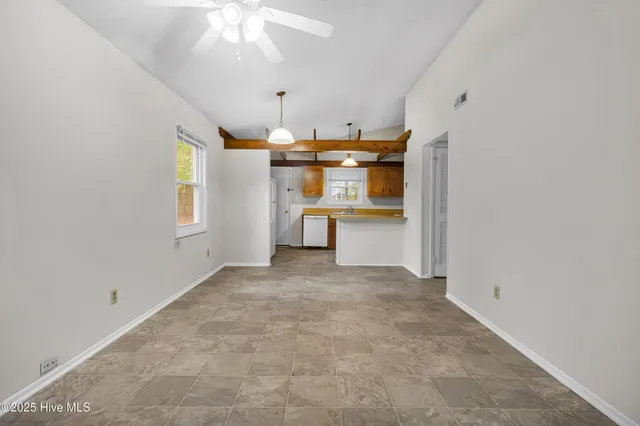 $1,100 | 1629 RaceTrack Road, New Bern, NC 28562