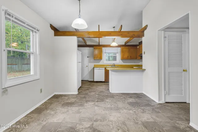 $1,100 | 1629 RaceTrack Road, New Bern, NC 28562