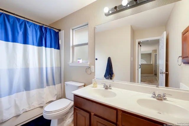 $394,889 | 401 Zoeller Cove, Cibolo, TX 78108