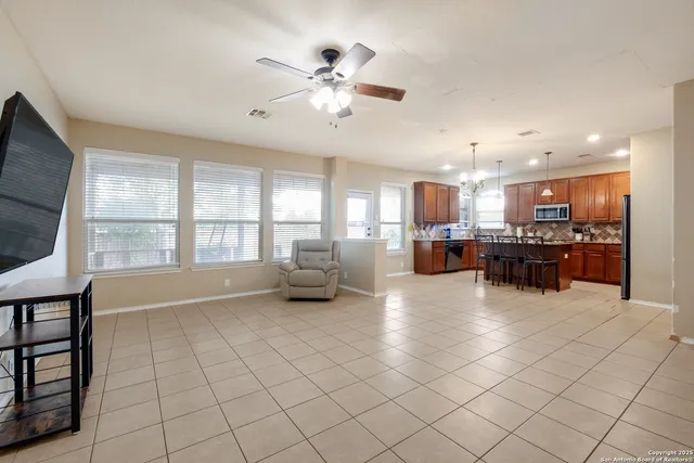 $394,889 | 401 Zoeller Cove, Cibolo, TX 78108