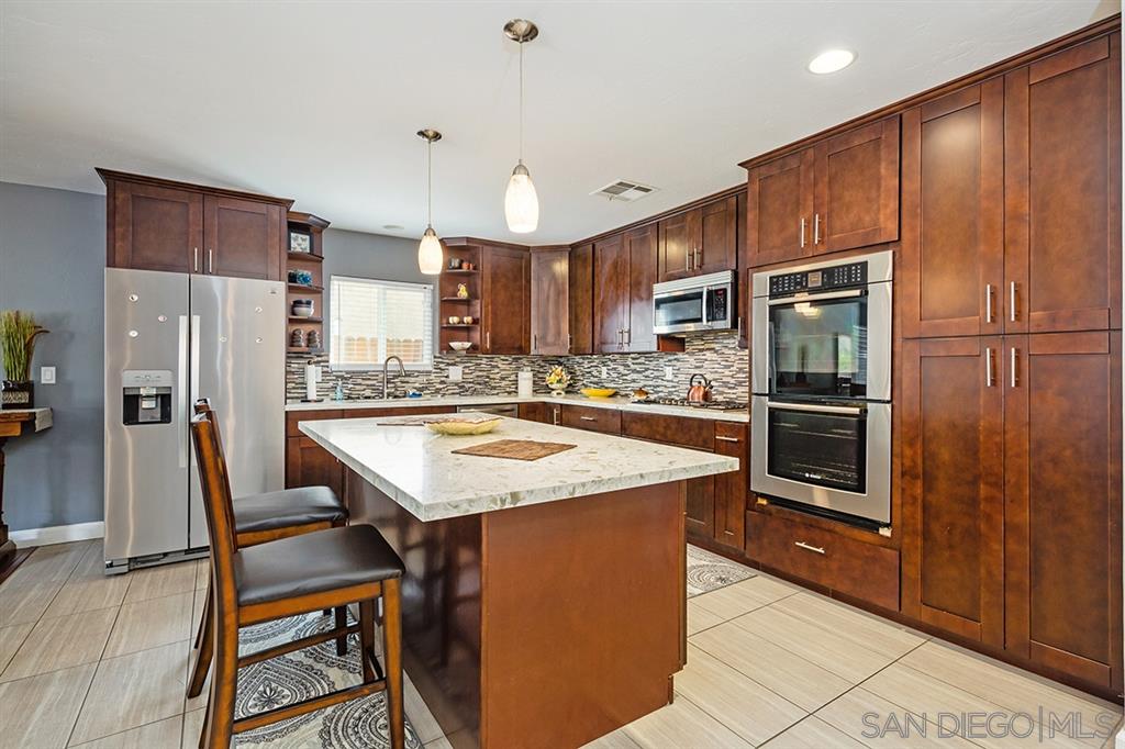 534 Kurdson Way Spring Valley, CA 91977 - Photo 10 of 25 Gallery Image 10