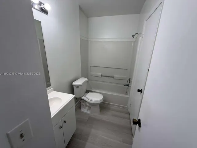 $2,100 | 2834 Coral Springs Drive, Unit 2834, Coral Springs, FL 33065