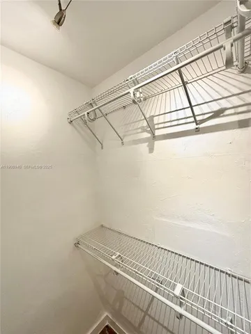 $5,600 | 330 Northeast 88th Street, El Portal, FL 33138