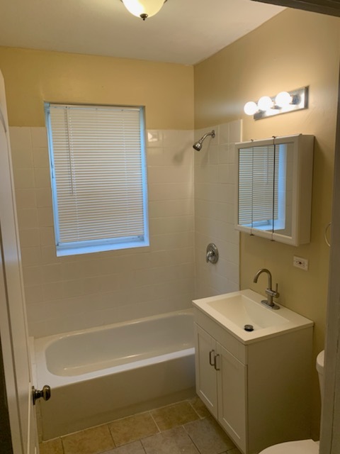 6828 South Normal Boulevard Chicago, IL 60621 - Photo 8 of 24 Gallery Image 8