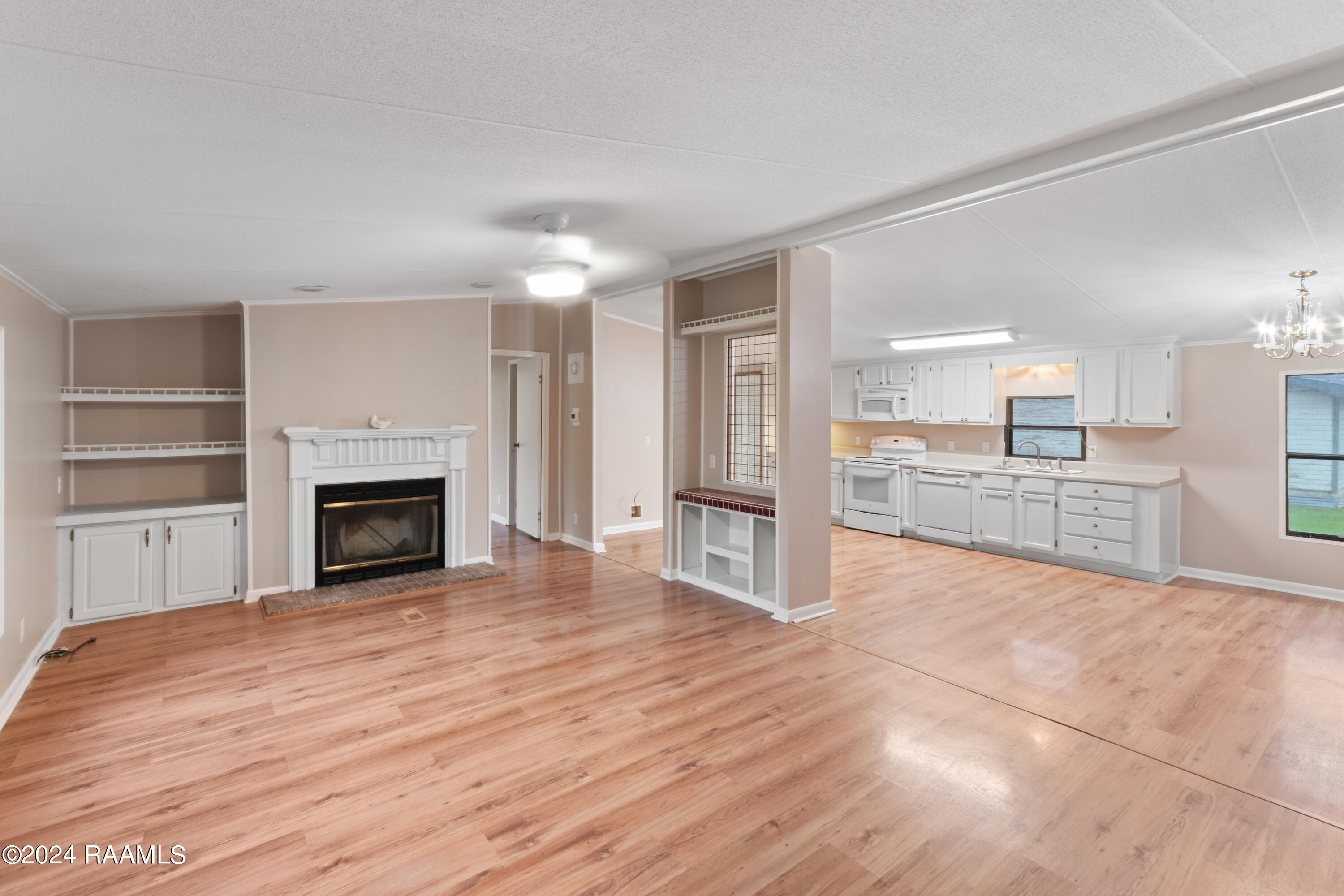 703 Pothier Road Carencro, LA 70520 - Photo 3 of 17 DSC_0012