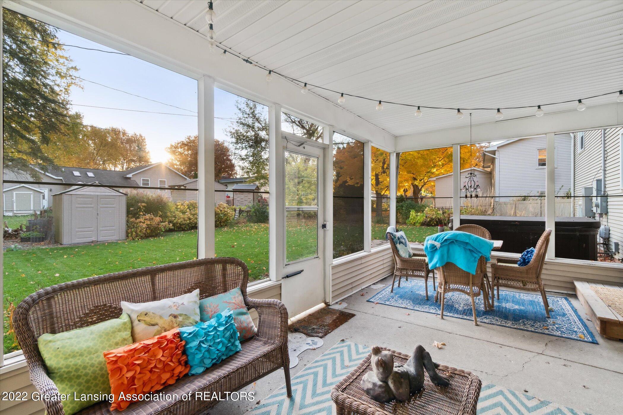 107 Meath Road Eaton Rapids, MI 48827 - Photo 23 of 31 Screen Porch2