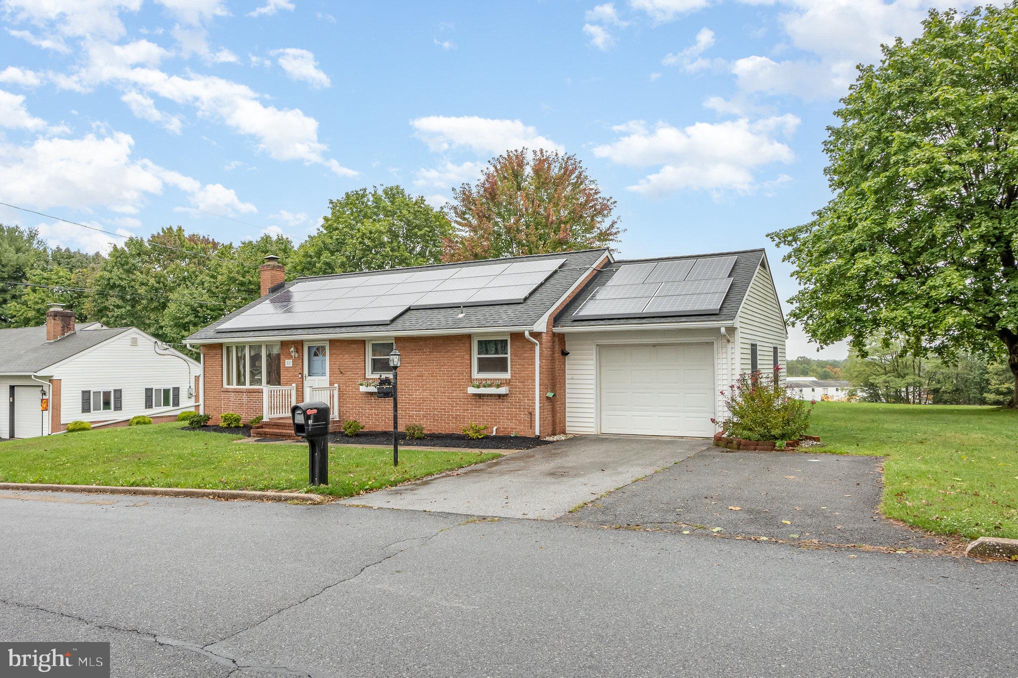 81 George Street Taneytown, MD 21787 - Photo 5 of 30 Front