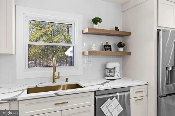 $599,900 | 2221 Harpoon Drive, Stafford, VA 22554