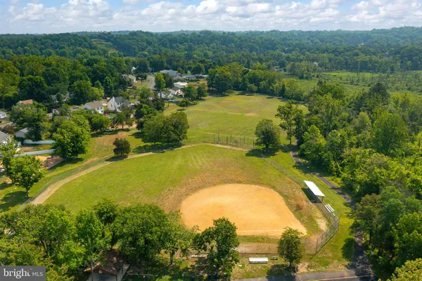 $599,900 | 2221 Harpoon Drive, Stafford, VA 22554