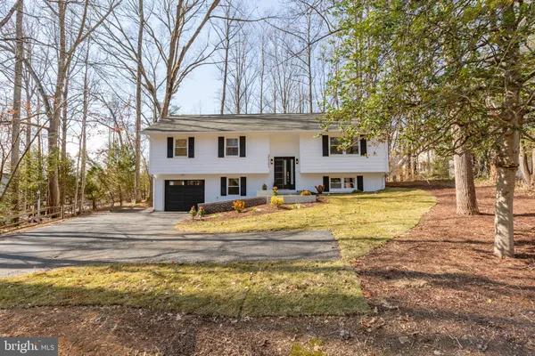 $599,900 | 2221 Harpoon Drive, Stafford, VA 22554