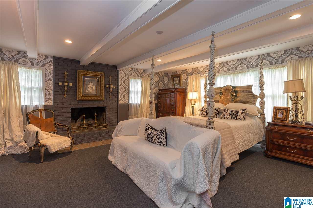 229 Shamrock Road Anniston, AL 36207 - Photo 11 of 50