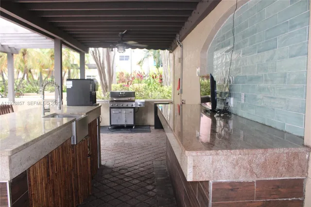 $3,000 | 520 Southeast 5th Avenue, Unit 2312, Fort Lauderdale, FL 33301