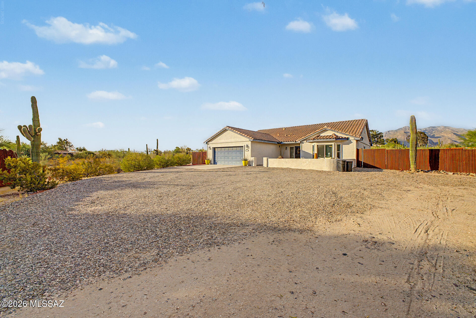 1146 West Las Lomitas Road Tucson, AZ 85704 - Photo 5 of 50 Entrance