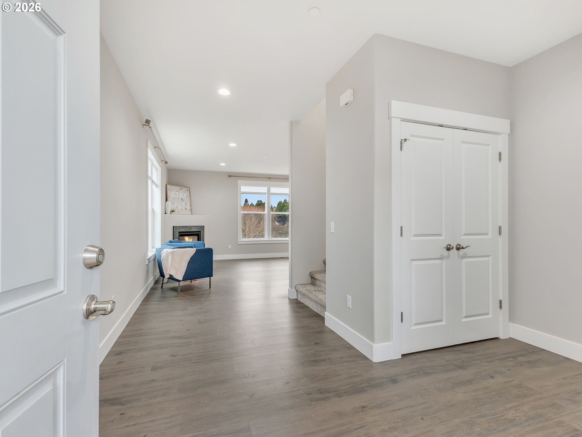 2188 Stanley Lake Court Seaside, OR 97138 - Photo 3 of 46 a view of a living room
