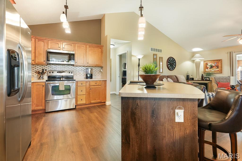 18074 West Oxford Road Staunton, IL 62088 - Photo 11 of 54