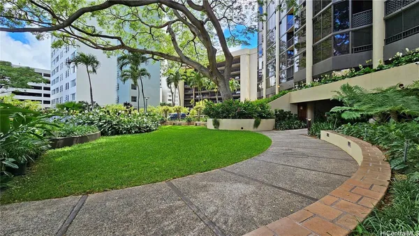 $3,500 | 60 North Beretania Street, Unit 3108, Honolulu, HI 96817