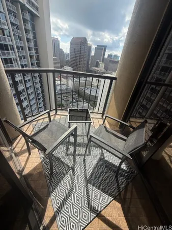 $3,500 | 60 North Beretania Street, Unit 3108, Honolulu, HI 96817