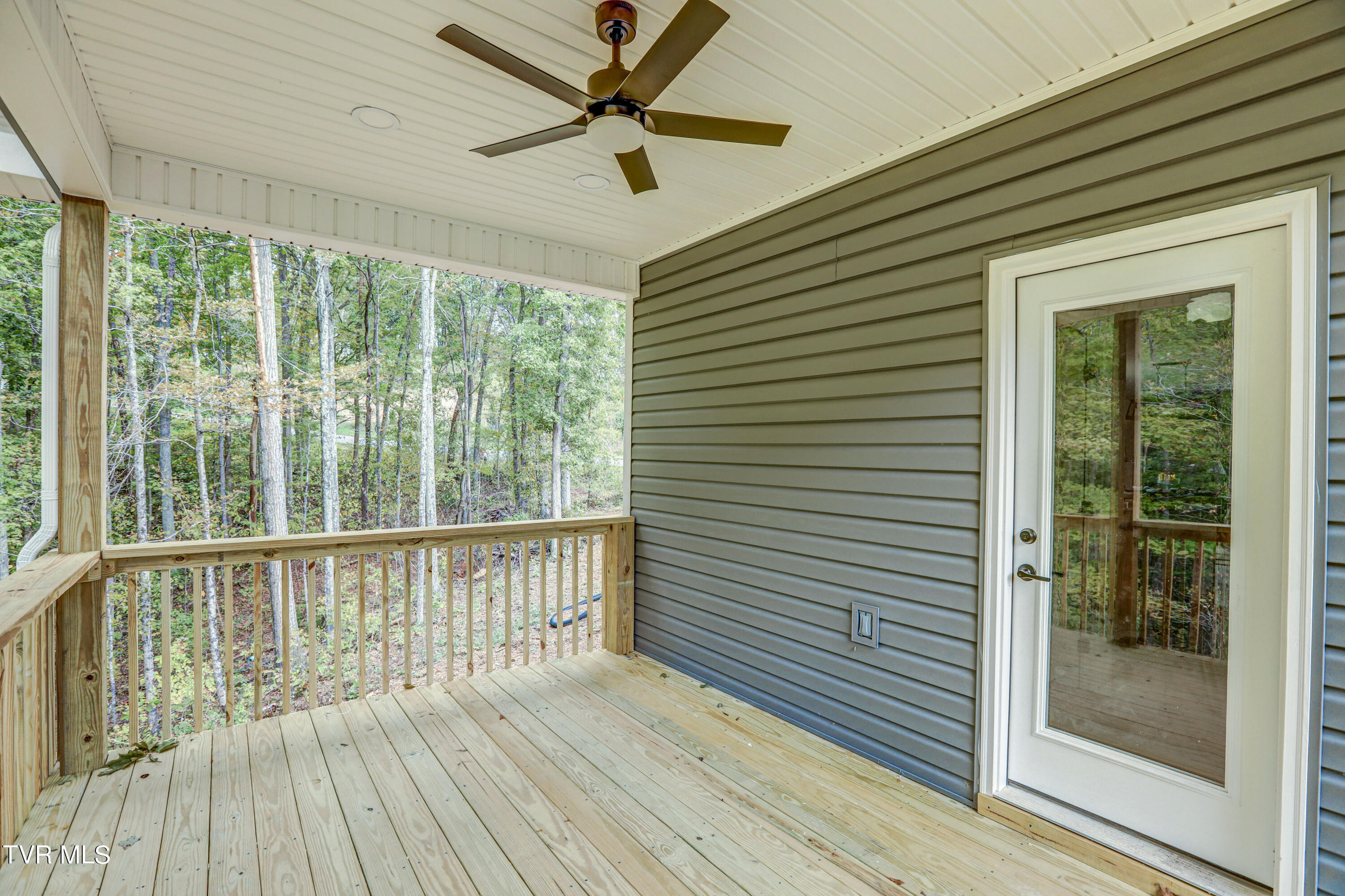 1782 Seaver Road Kingsport, TN 37660 - Photo 33 of 35 B42A8125_6_7_8_9