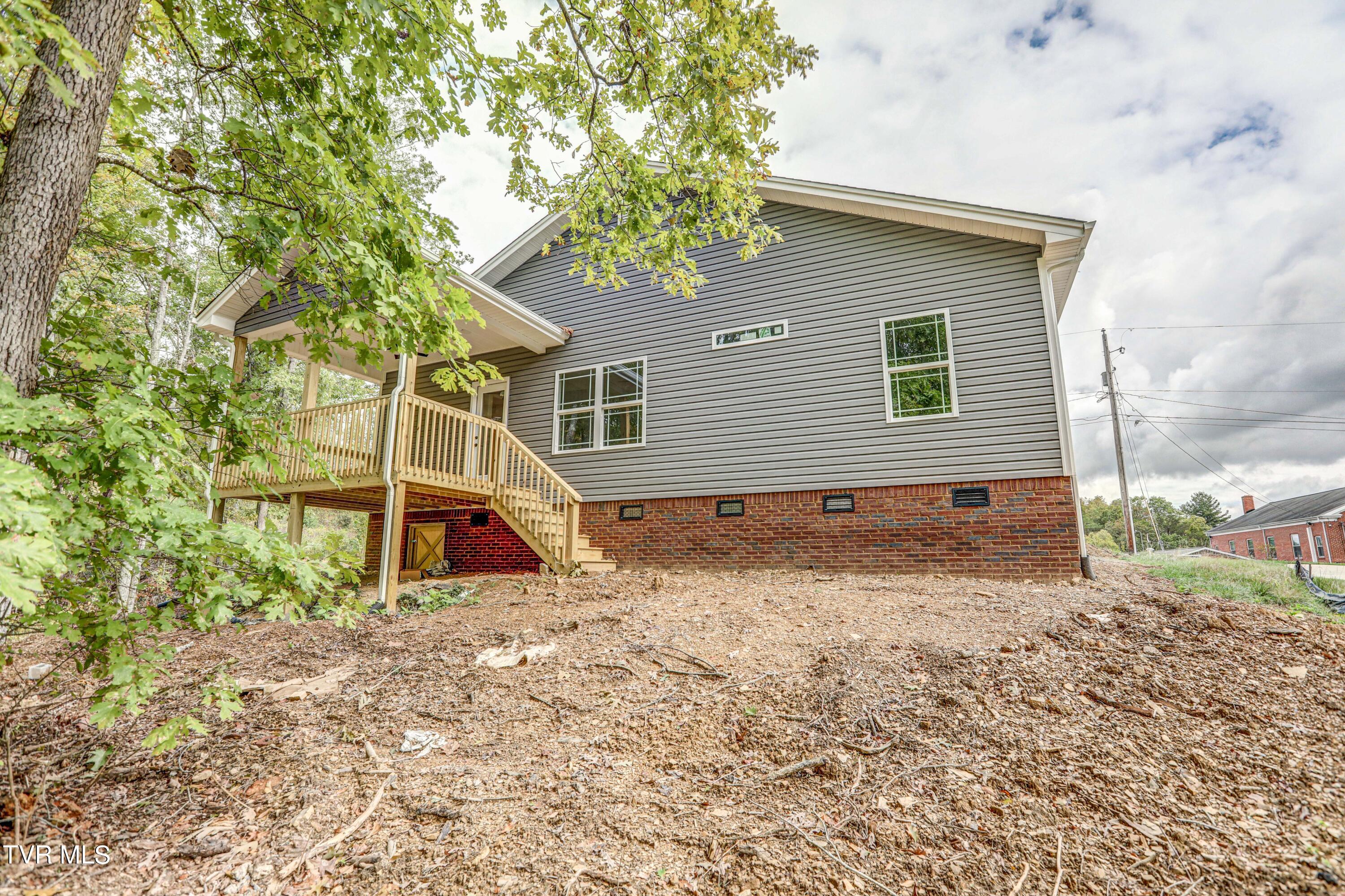 1782 Seaver Road Kingsport, TN 37660 - Photo 35 of 35 B42A8155_6_7_8_9