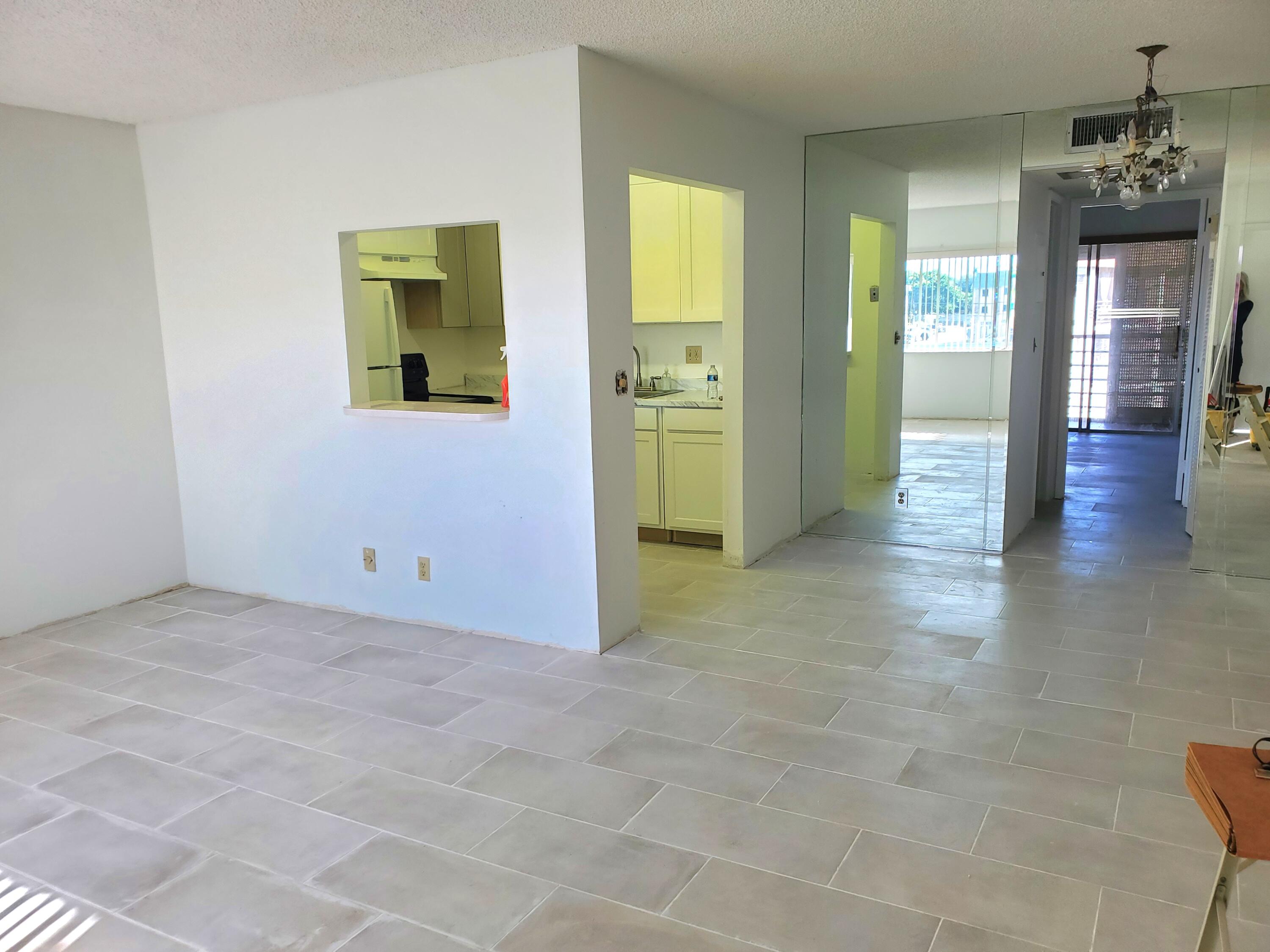 2200 Springdale Boulevard, Unit 306 Palm Springs, FL 33461 - Photo 4 of 18 20251014_162359