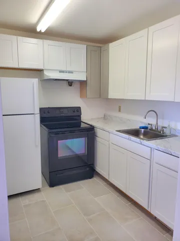 $1,500 | 2200 Springdale Boulevard, Unit 306, Palm Springs, FL 33461