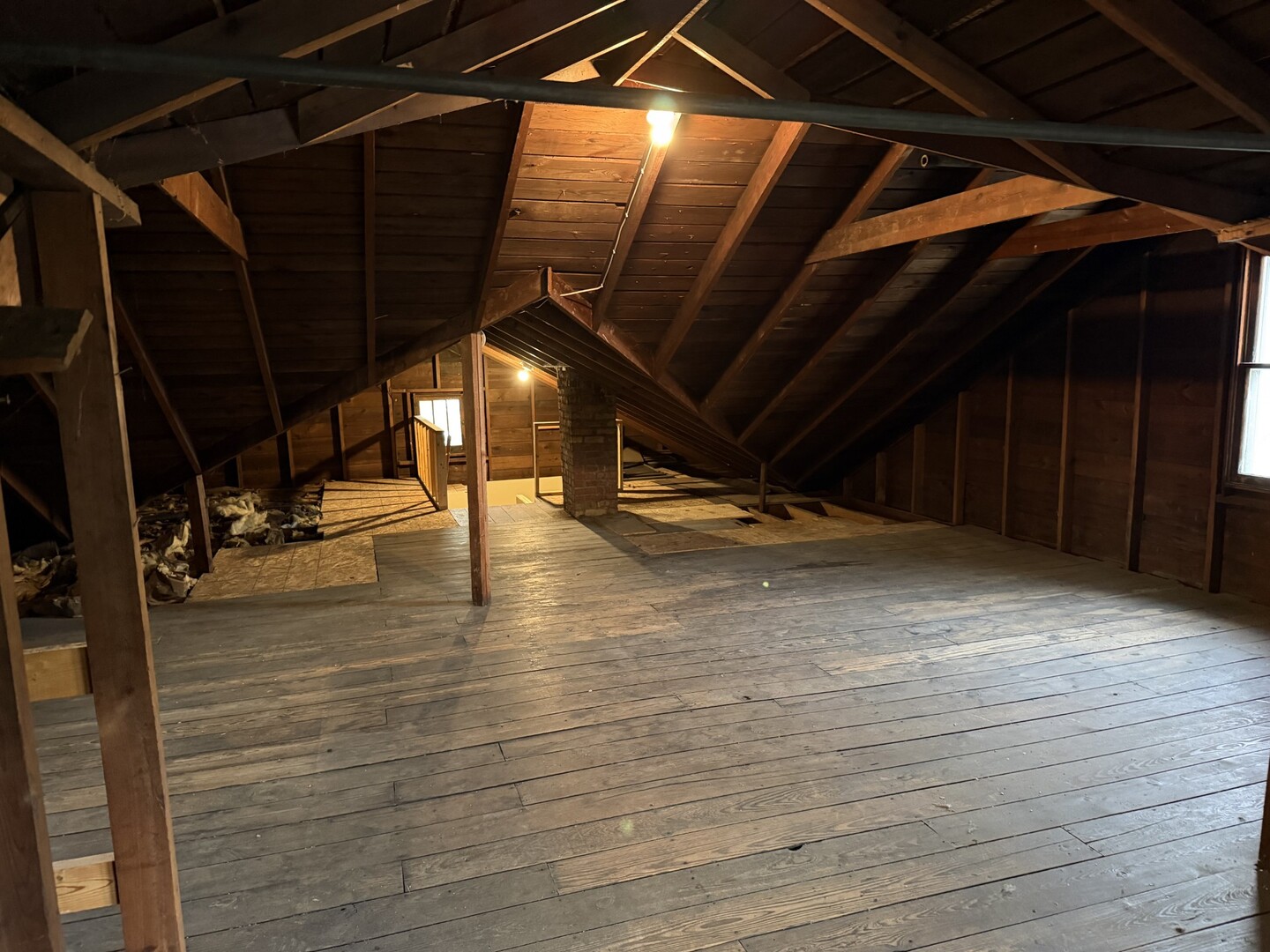 705 West Olive Street Bloomington, IL 61701 - Photo 23 of 32 a view of an empty room