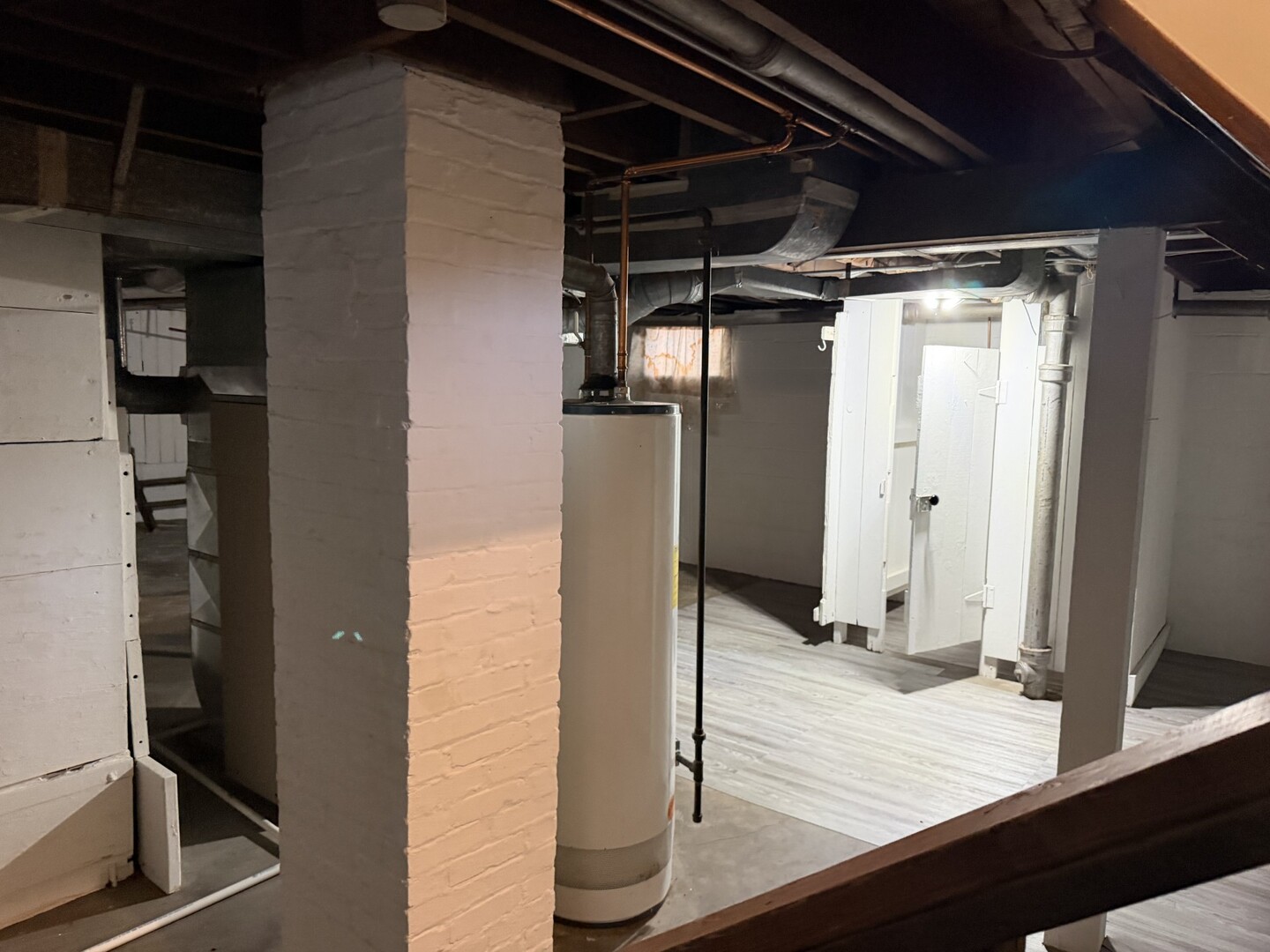 705 West Olive Street Bloomington, IL 61701 - Photo 27 of 32 a view of a walk in closet