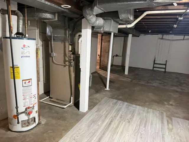 $149,900 | 705 West Olive Street, Bloomington, IL 61701