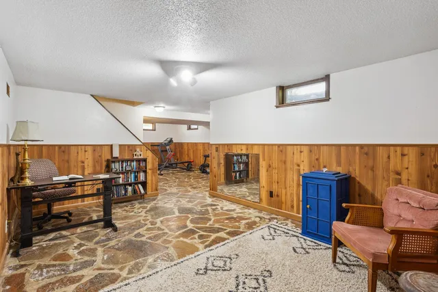 $375,000 | 257 South Orange Street, Waconia, MN 55387