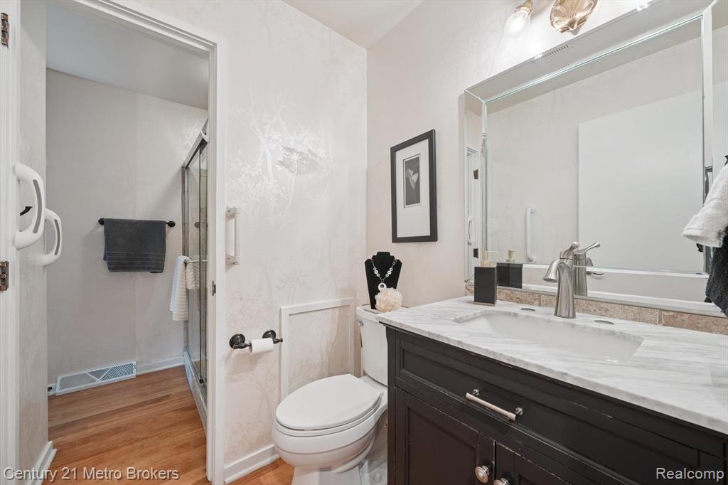 9095 South Saginaw Road, Unit 23 Grand Blanc, MI 48439 - Photo 28 of 54