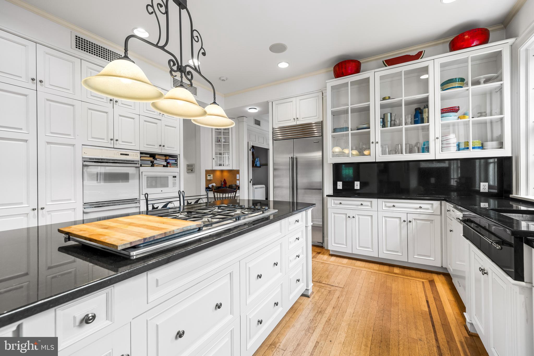 811 St Georges Road Baltimore, MD 21210 - Photo 28 of 97 Kitchen