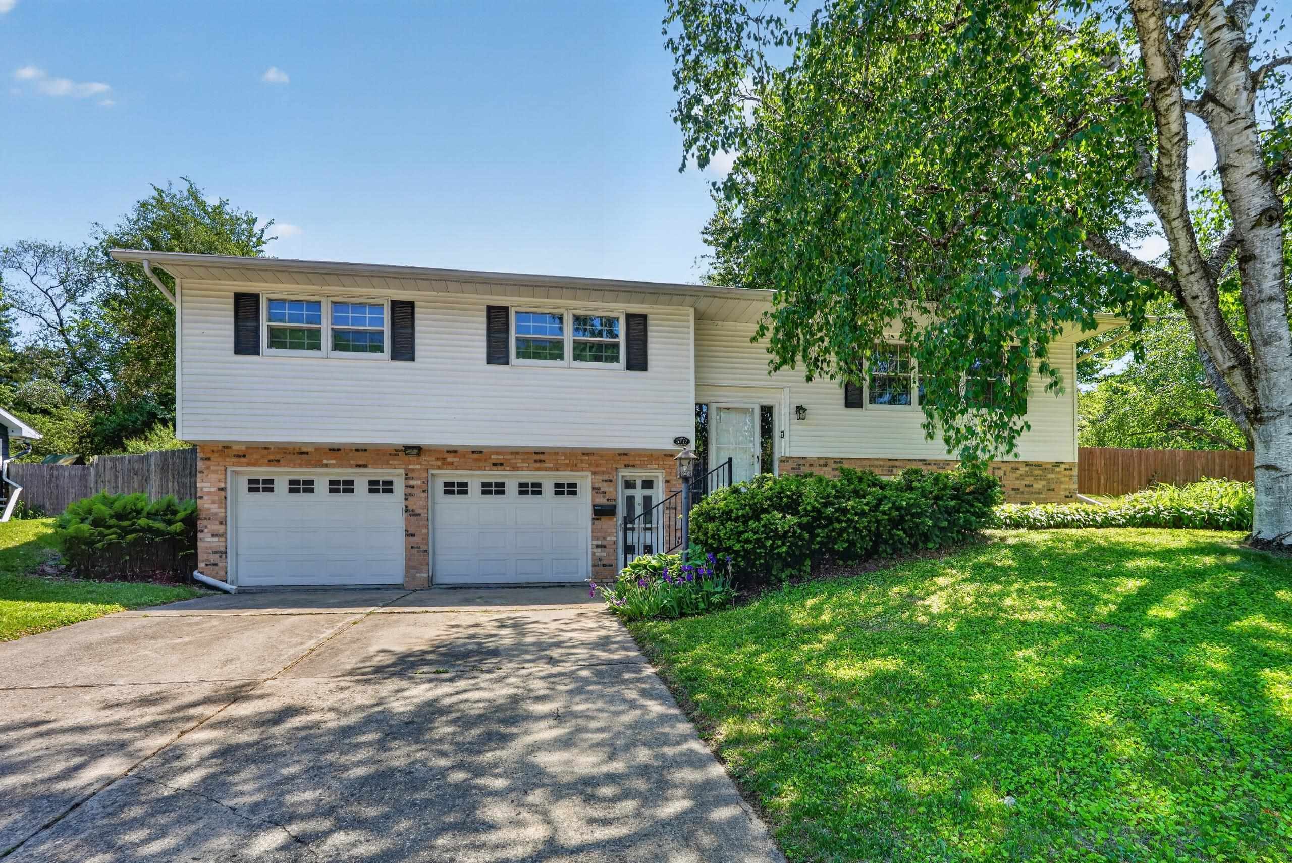 5717 Piping Rock Road Madison, WI 53711 - Photo 6 of 55