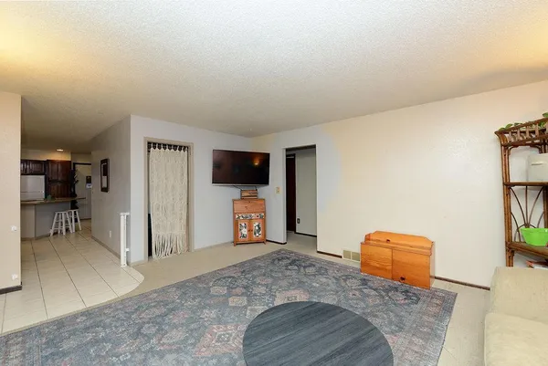 $289,900 | 631 7th Avenue East, West Fargo, ND 58078