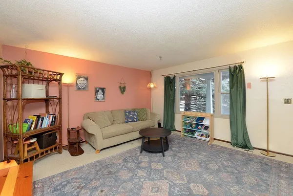 $289,900 | 631 7th Avenue East, West Fargo, ND 58078