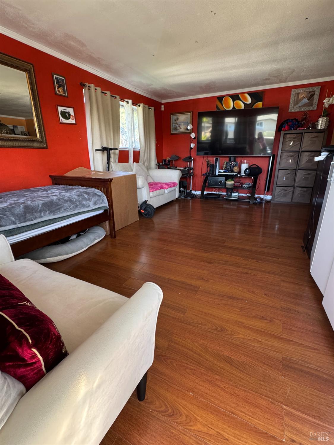 431 Bahia Way San Rafael, CA 94901 - Photo 13 of 46 a living room with furniture and a flat screen tv